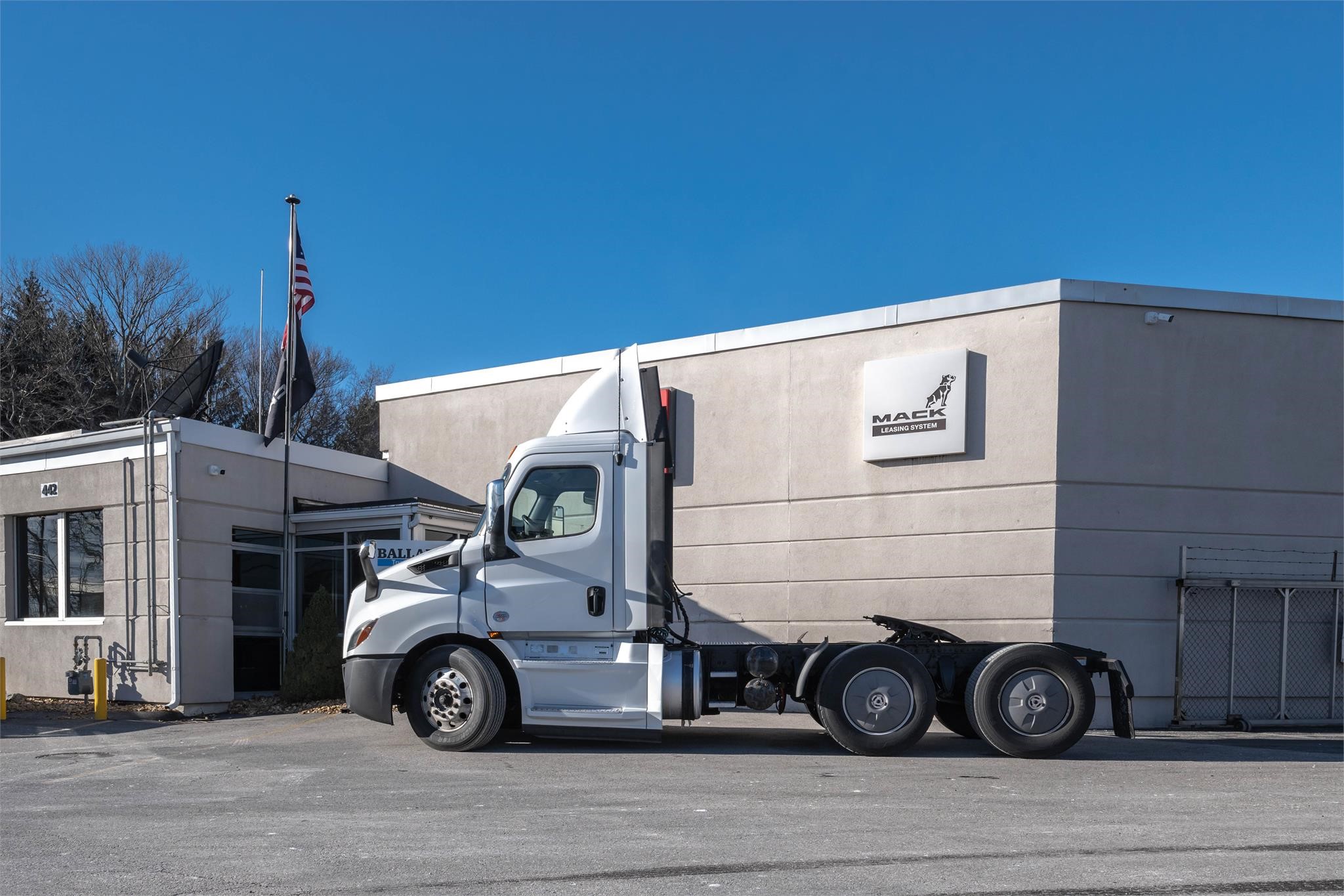 2018 FREIGHTLINER CASCADIA 116 8009461085 2018 FREIGHTLINER CASCADIA 116 8009461085
