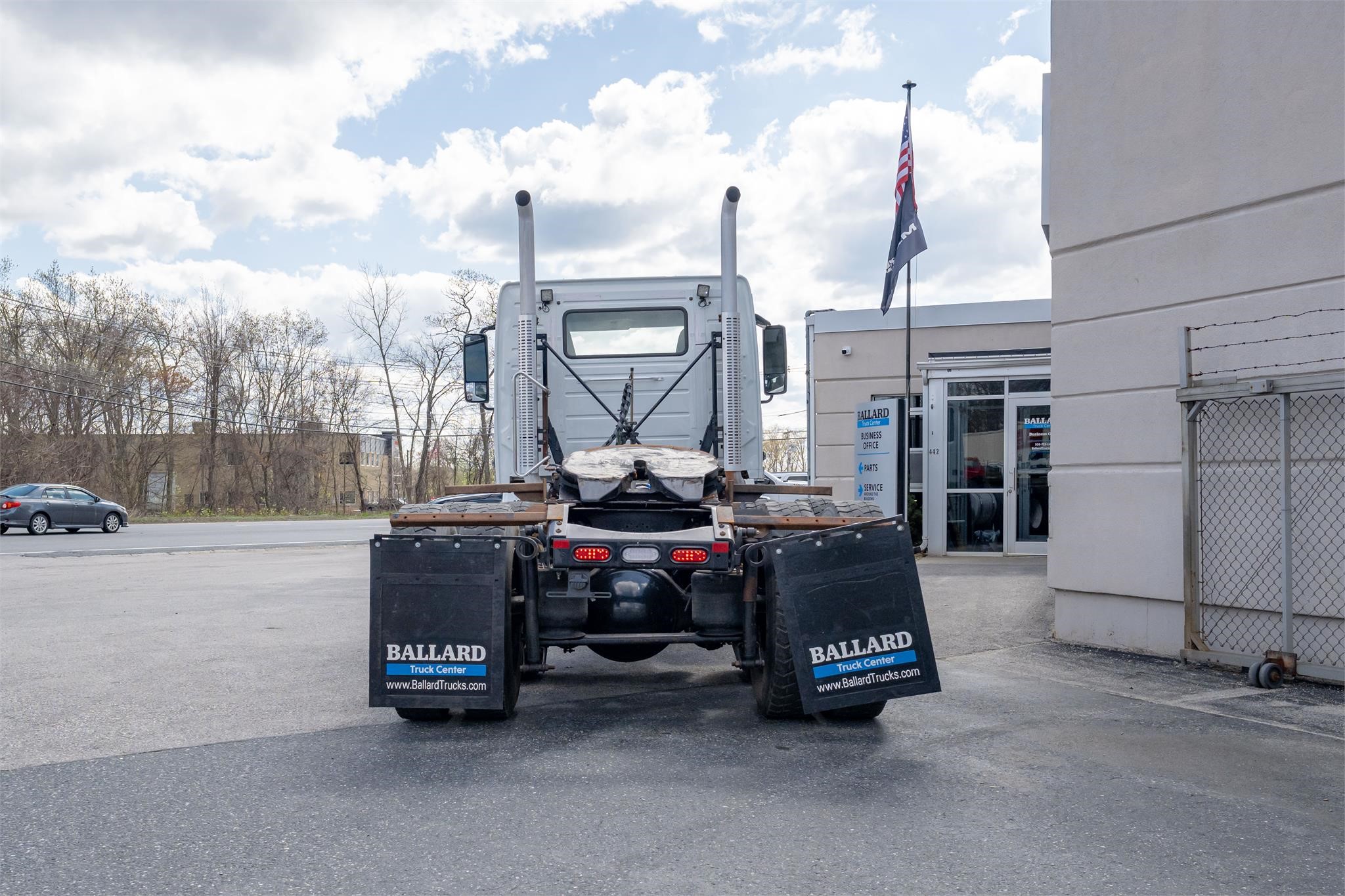 2019 VOLVO VHD64FT300 8022202615 2019 VOLVO VHD64FT300 8022202615