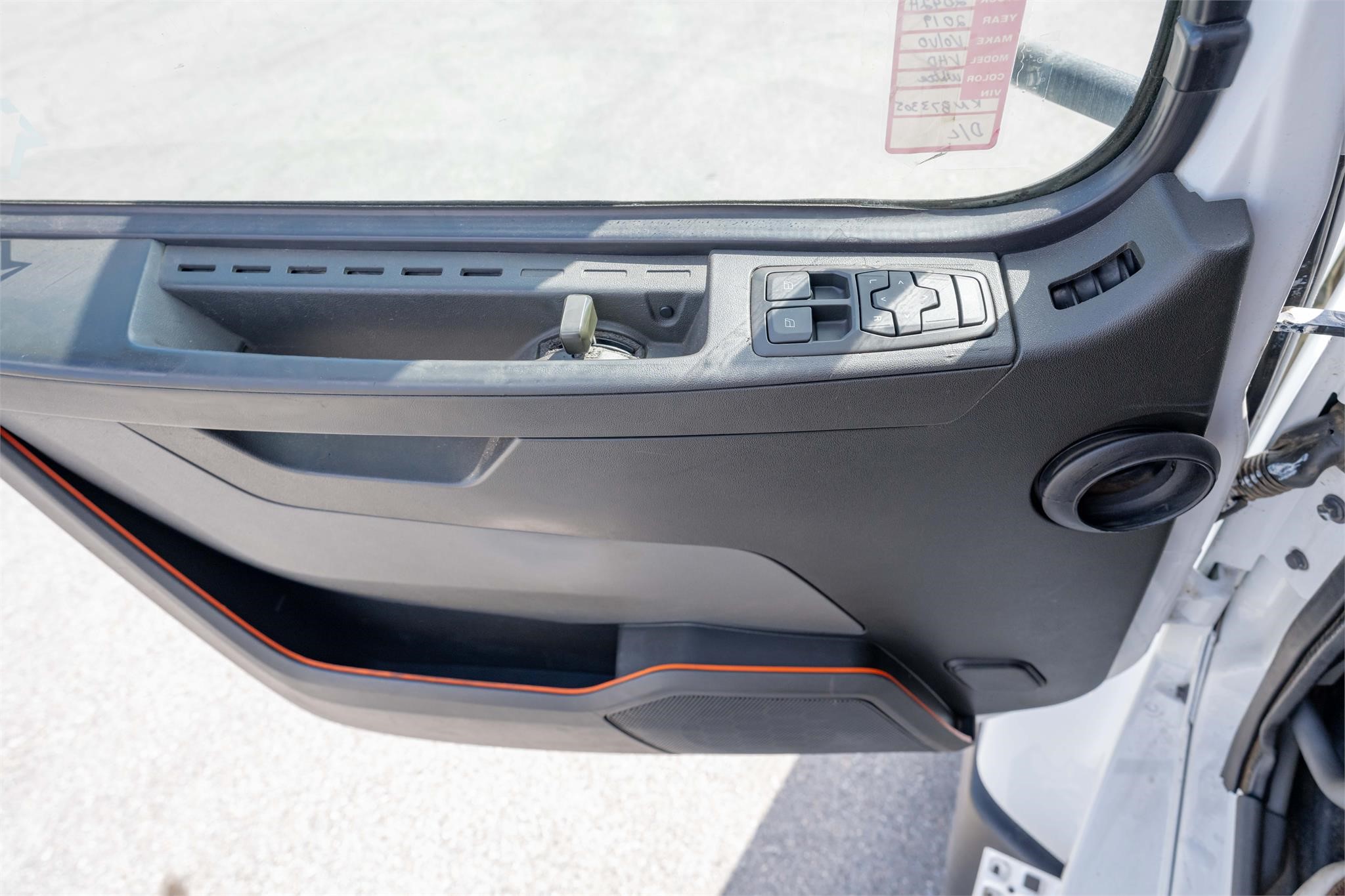 2019 VOLVO VHD64FT300 8022202666 2019 VOLVO VHD64FT300 8022202666