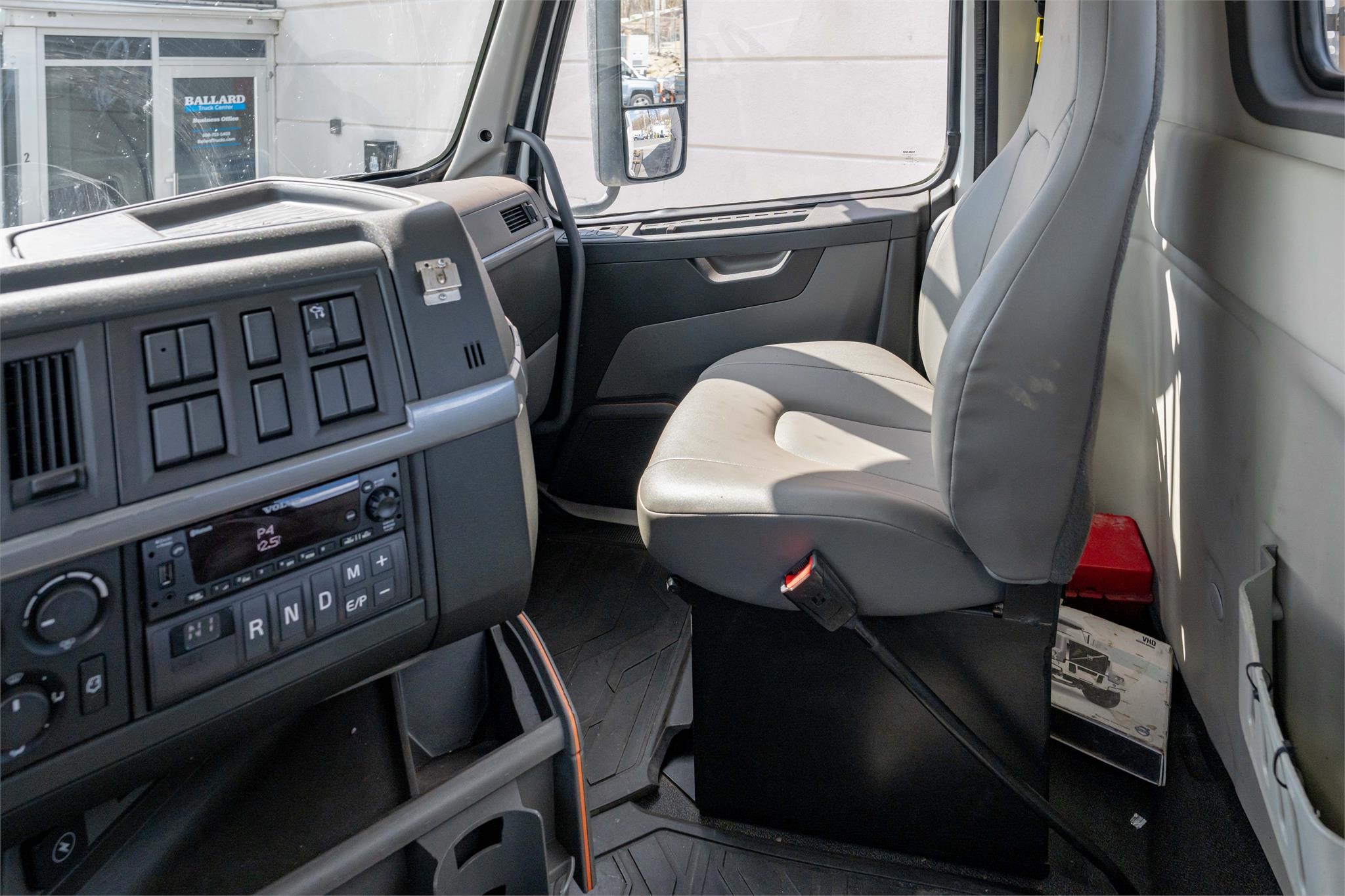 2019 VOLVO VHD64FT300 8022202678 2019 VOLVO VHD64FT300 8022202678