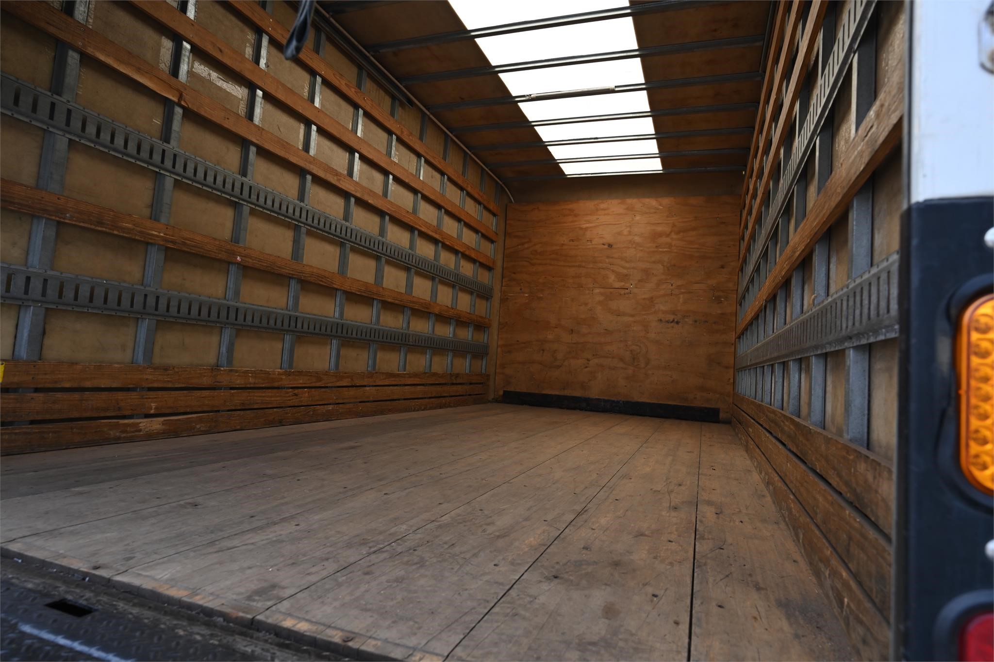 2020 ISUZU NPR XD 8064757125 2020 ISUZU NPR XD 8064757125