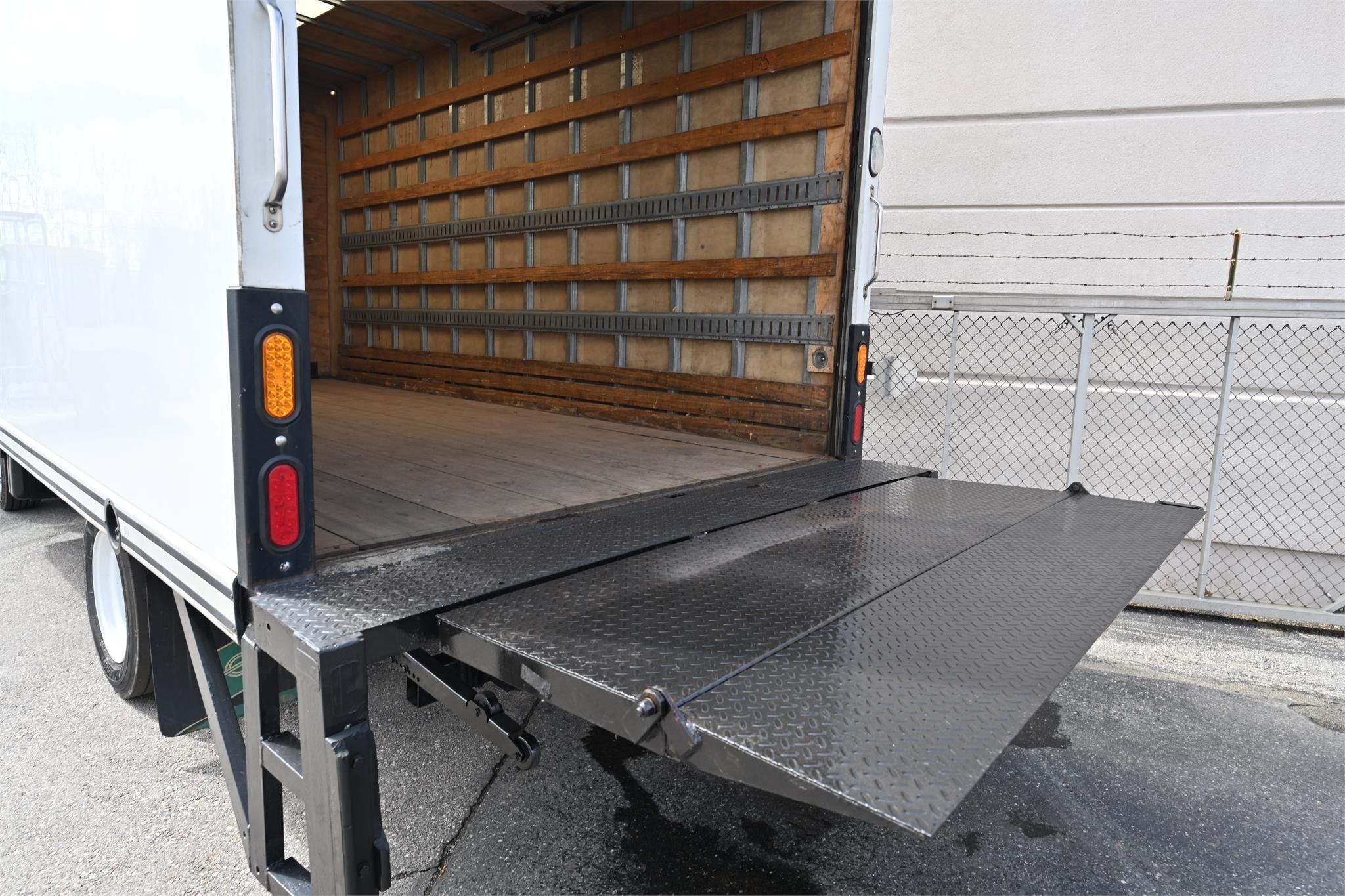 2020 ISUZU NPR XD 8064757165 2020 ISUZU NPR XD 8064757165