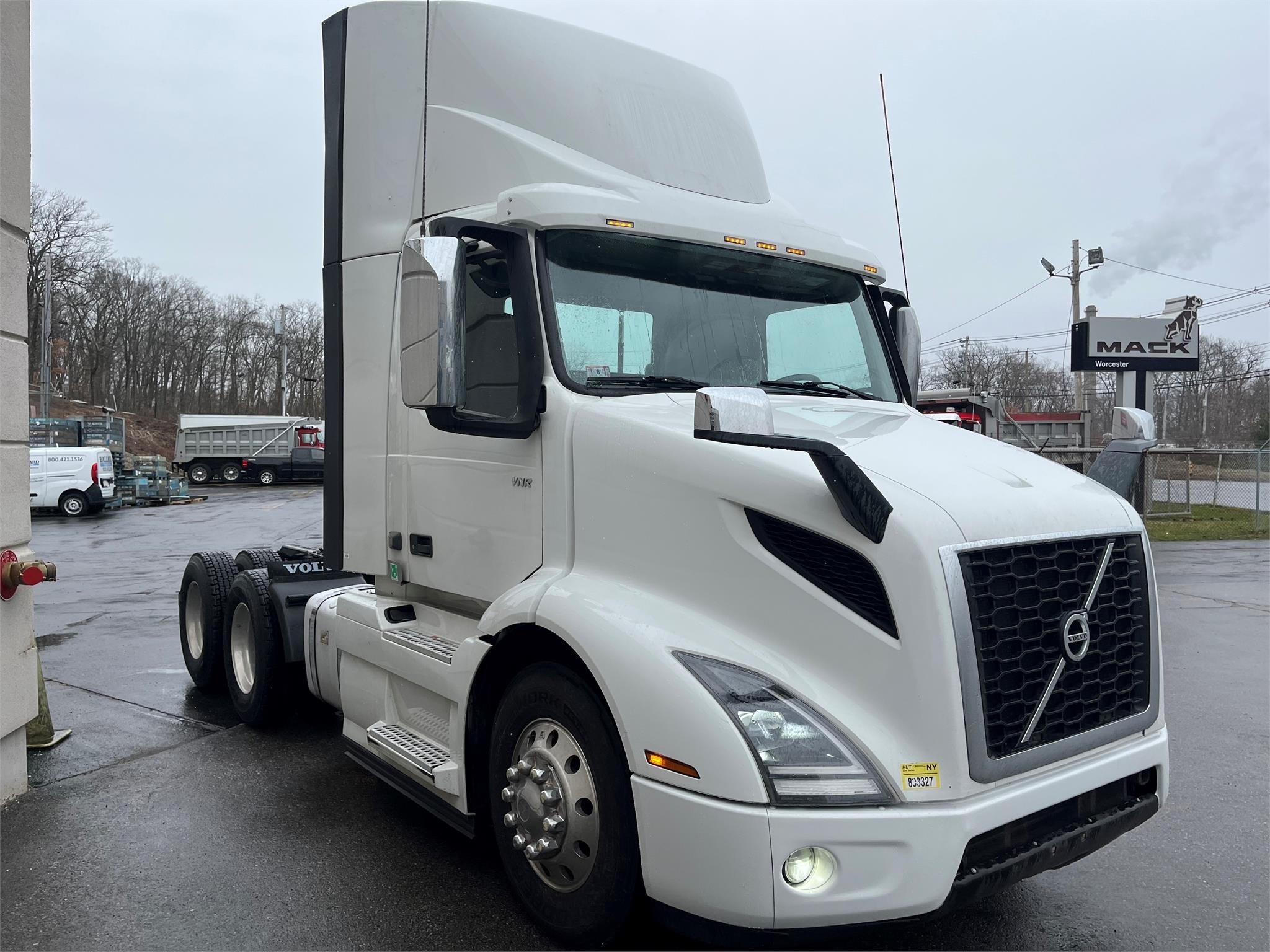 2020 VOLVO VNR64T300 8065688965 2020 VOLVO VNR64T300 8065688965