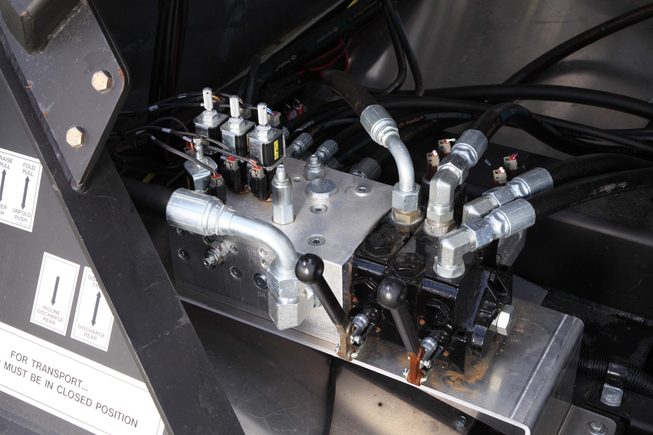 Trail King AHTC 4102-0276 (U.S.) hydraulics Trail King AHTC 4102-0276 (U.S.) hydraulics