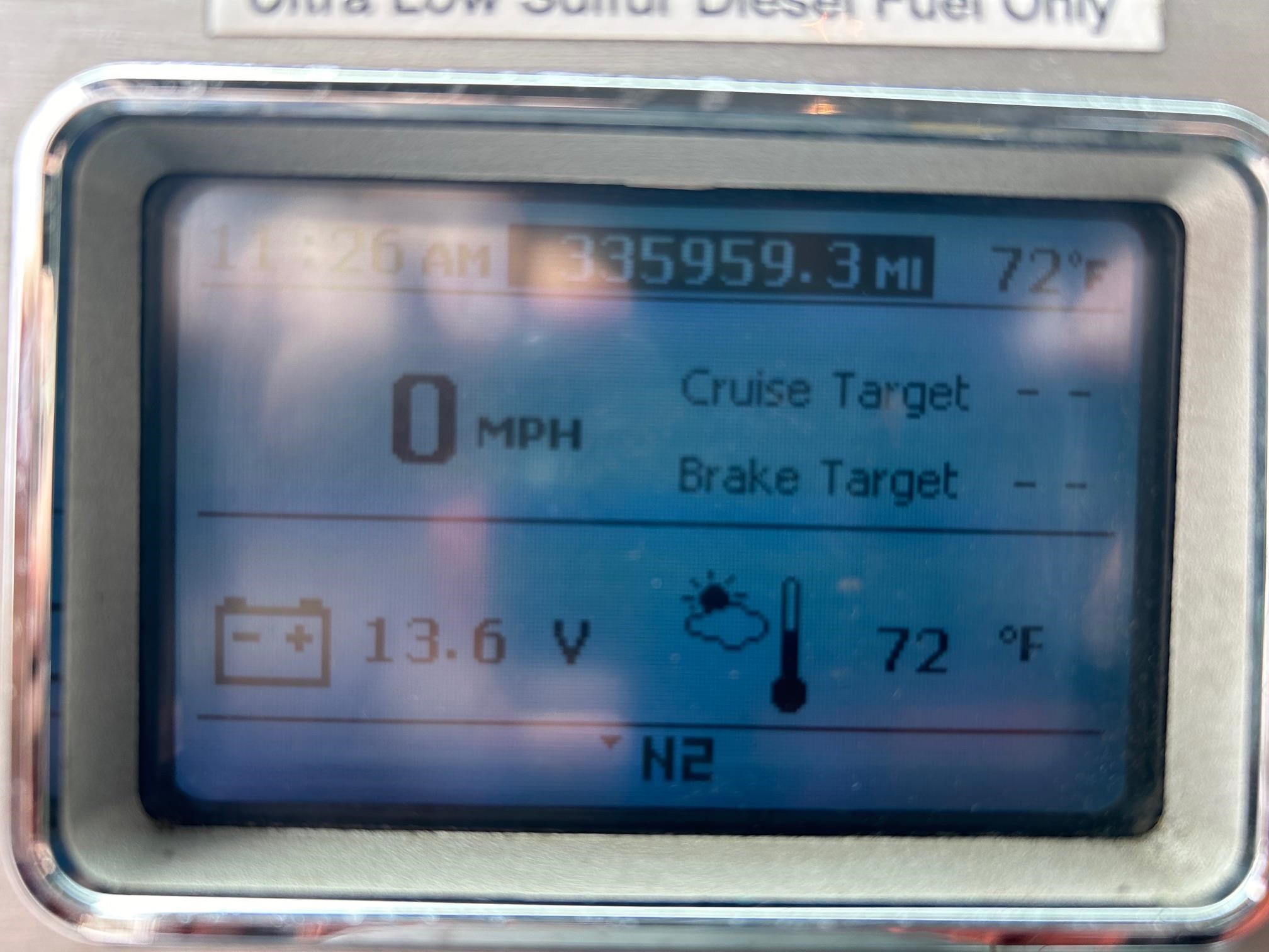 2015 MACK PINNACLE CXU613 9020064365 2015 MACK PINNACLE CXU613 9020064365