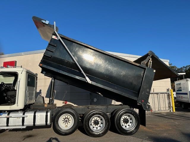 2023 MACK GRANITE 64FR 9025682323 2023 MACK GRANITE 64FR 9025682323