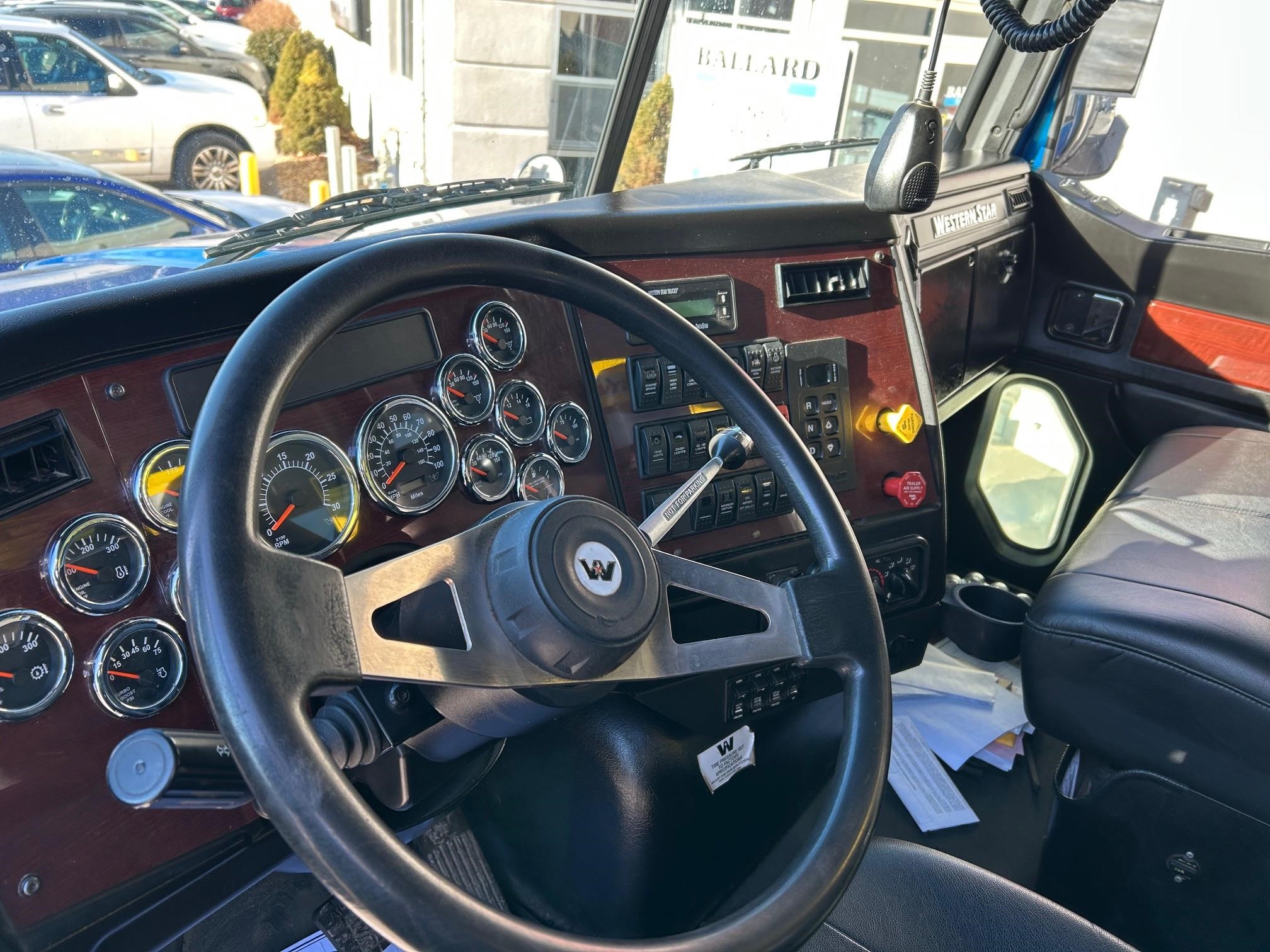 2019 WESTERN STAR 4700 9039365319 2019 WESTERN STAR 4700 9039365319