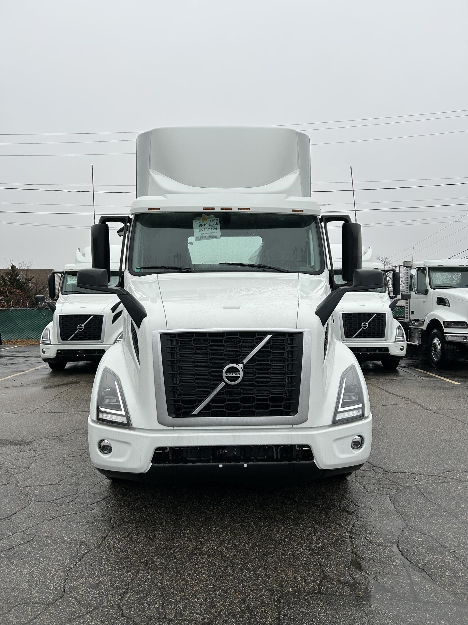 2025 VOLVO VNR64T300 9034345795 2025 VOLVO VNR64T300 9034345795