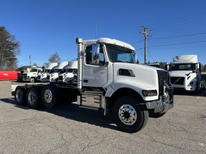 2026 VOLVO VHD84B300 9037446332