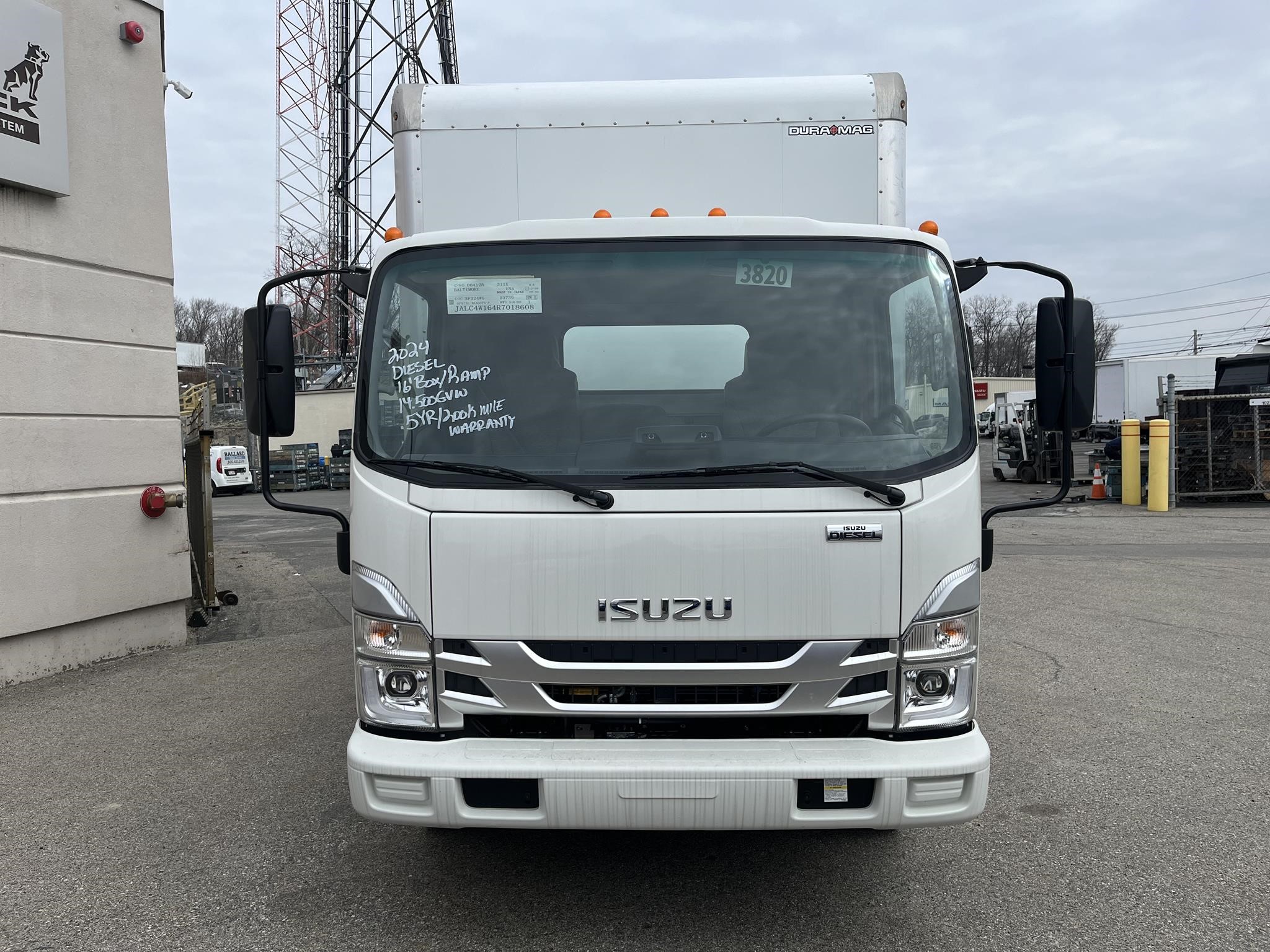2024 ISUZU NPR HD - image 2 of 6
