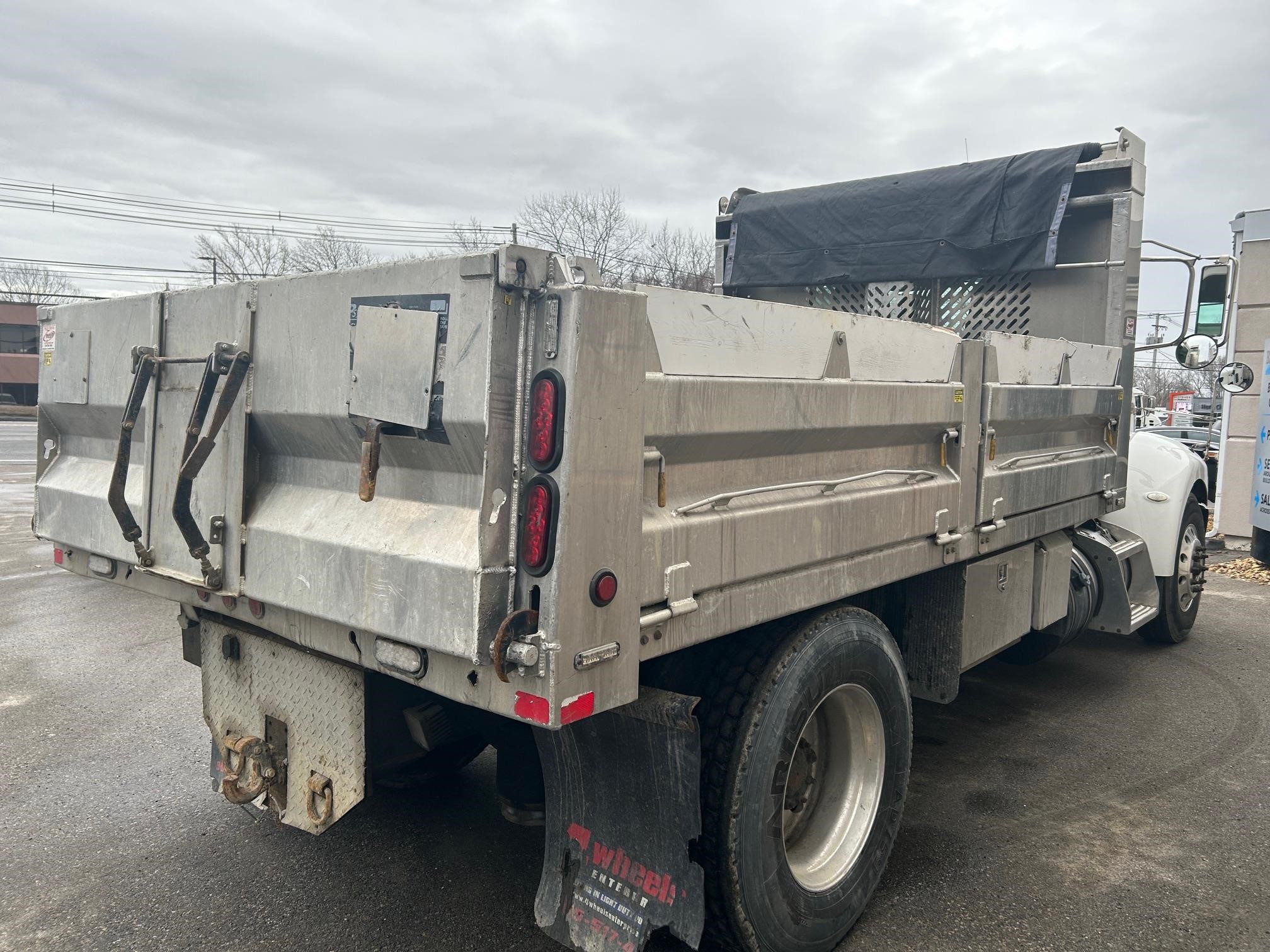 2012 PETERBILT 337 9044695328 2012 PETERBILT 337 9044695328