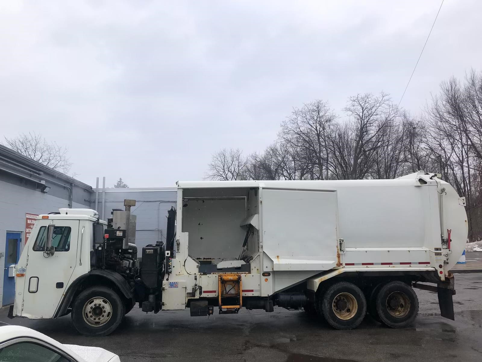 2015 MACK LEU613 9047089947 2015 MACK LEU613 9047089947