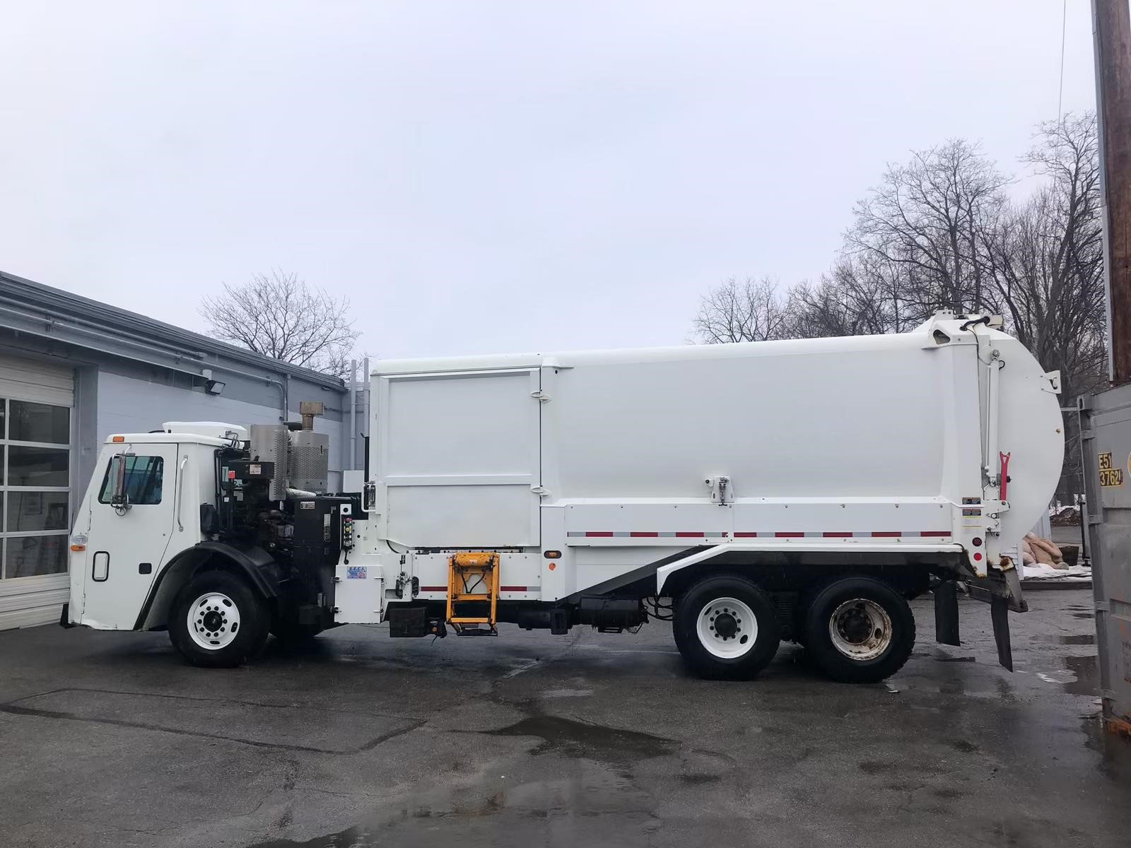 2015 MACK LEU613 9047089951 2015 MACK LEU613 9047089951