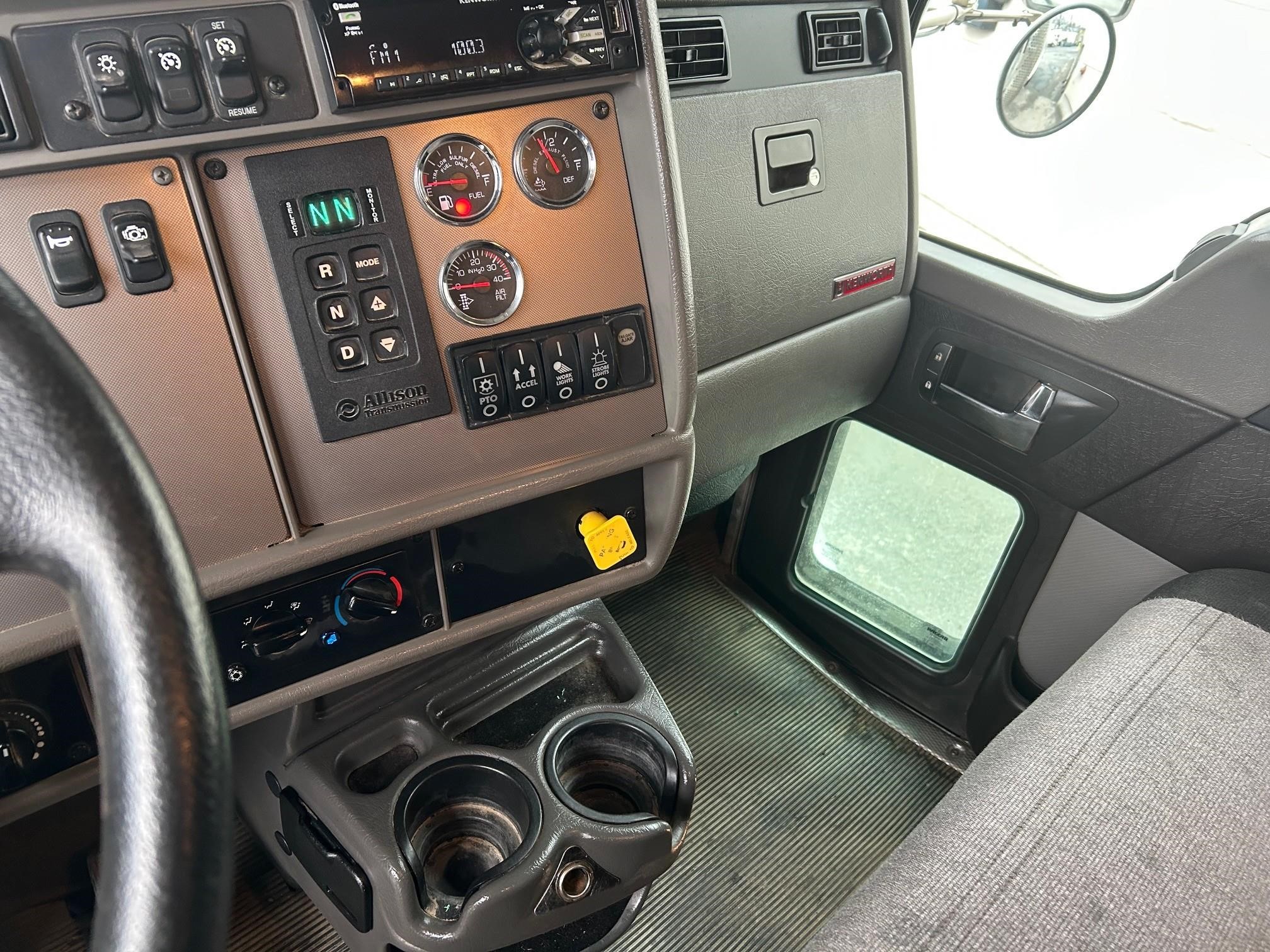 2021 KENWORTH T370 - image 6 of 6