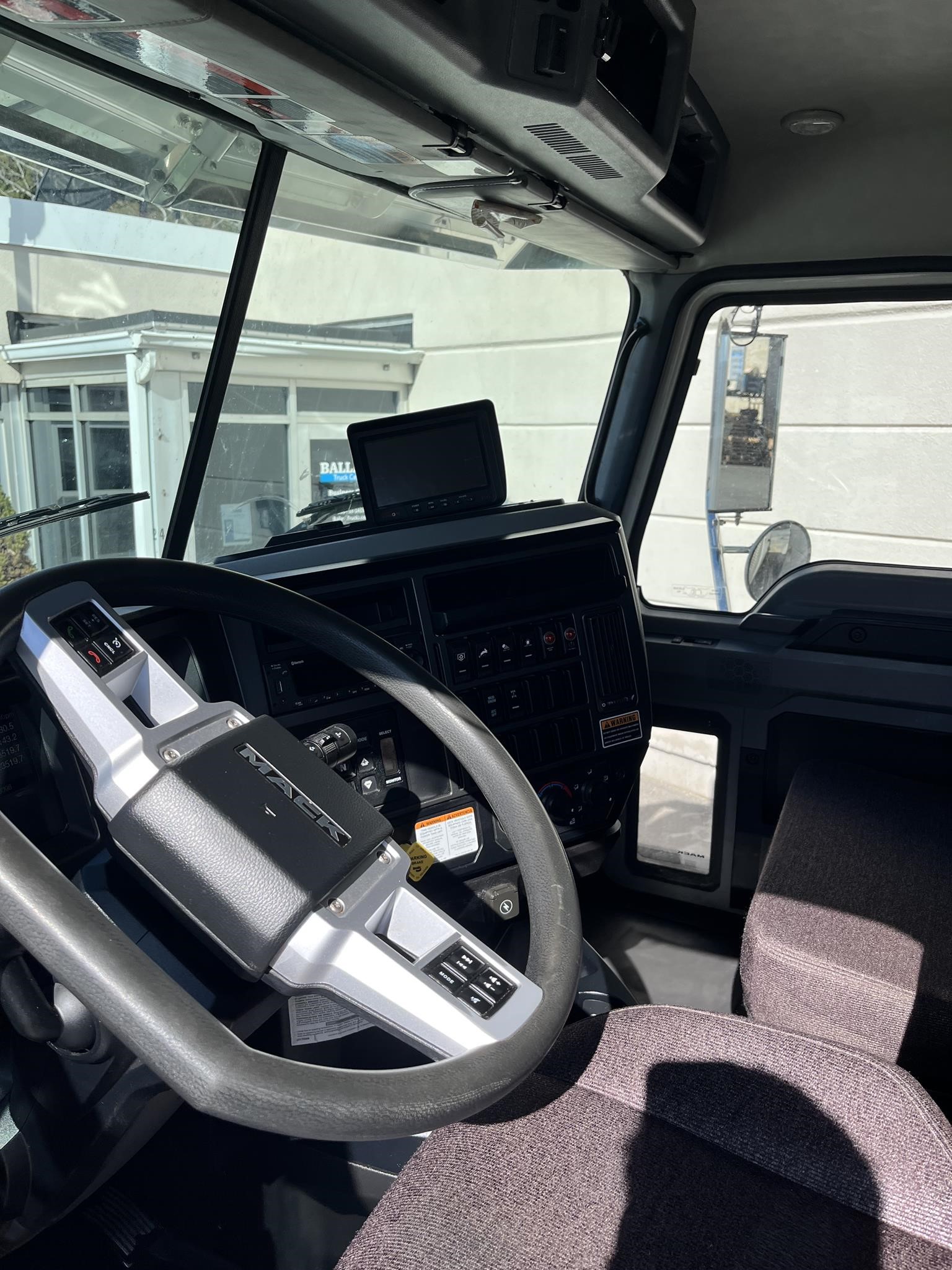 2023 MACK GRANITE 64FR - image 4 of 6