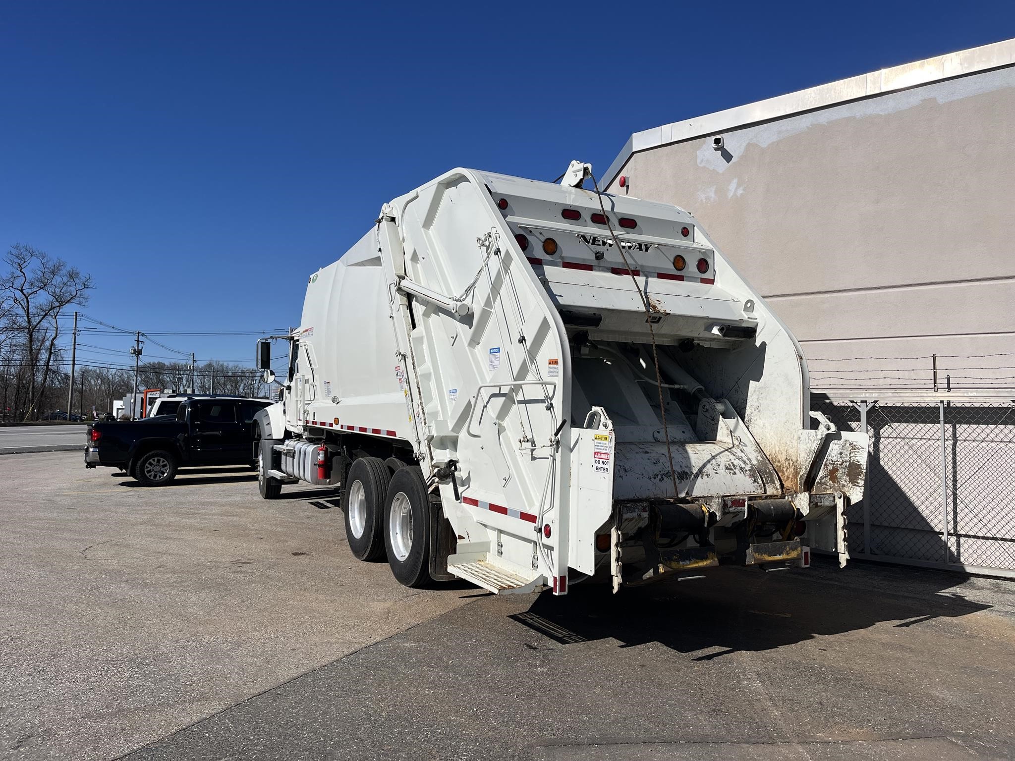 2023 MACK GRANITE 64FR - image 3 of 6