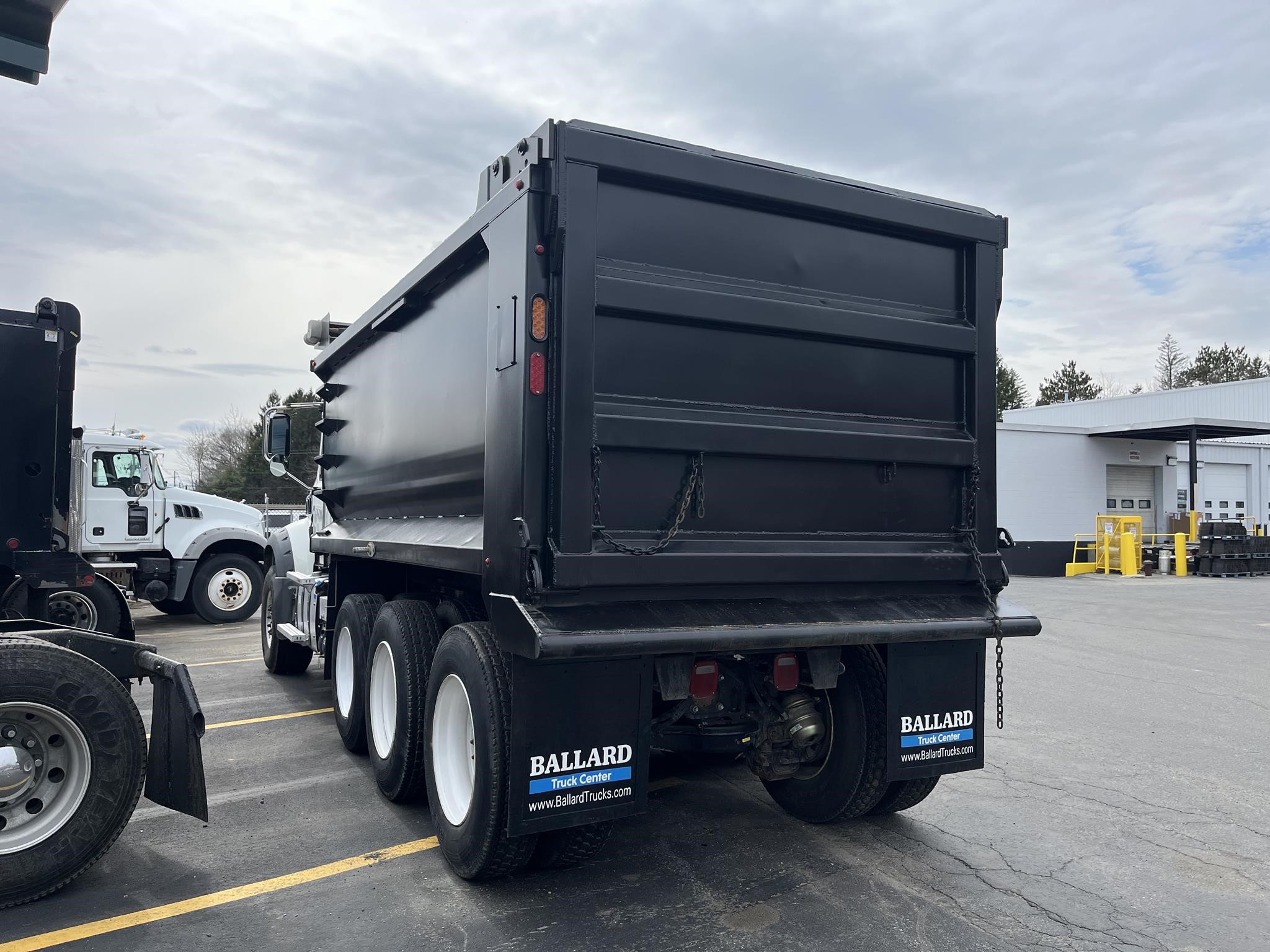 2020 MACK GRANITE 64FR 9050453364 2020 MACK GRANITE 64FR 9050453364