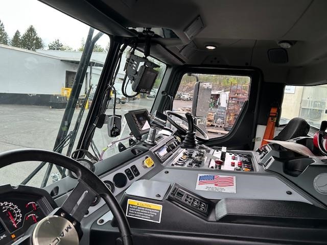 2024 MACK LR64R - image 4 of 6