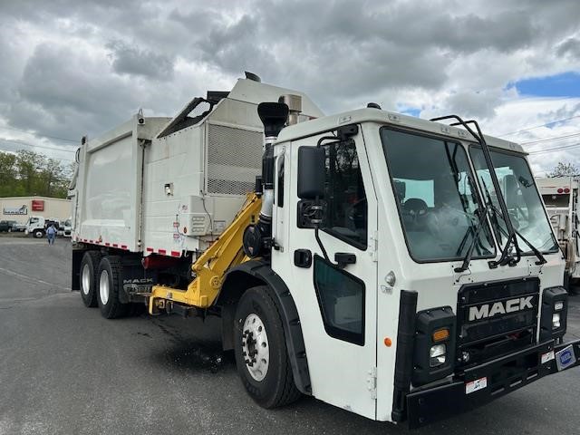 2024 MACK LR64R - image 2 of 6
