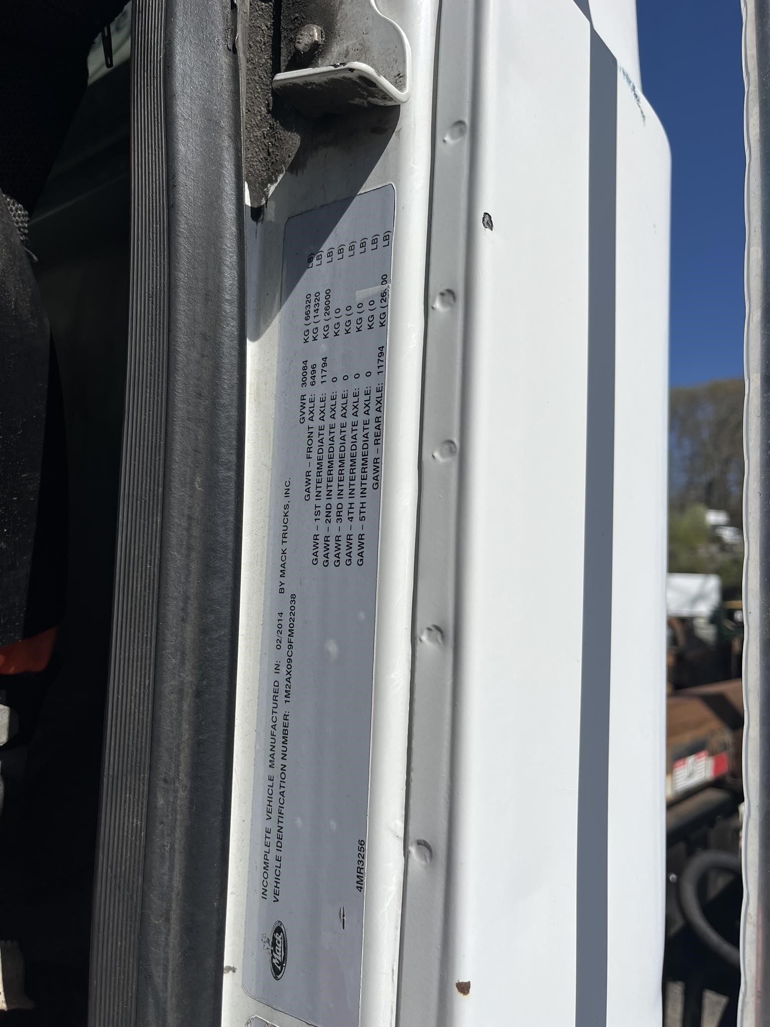 2015 MACK GRANITE GU713 - image 6 of 6