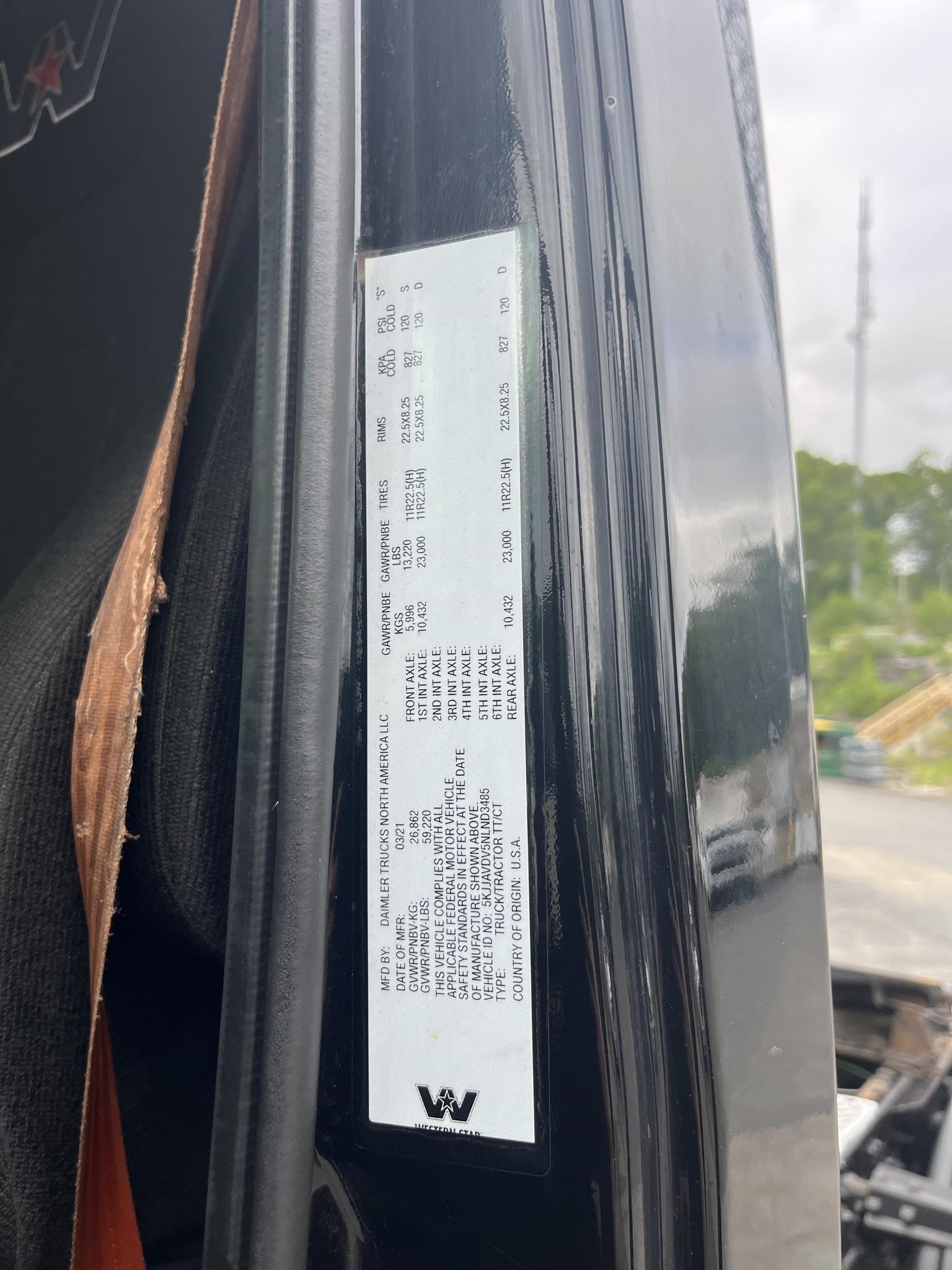 2022 WESTERN STAR 4700 - image 4 of 6