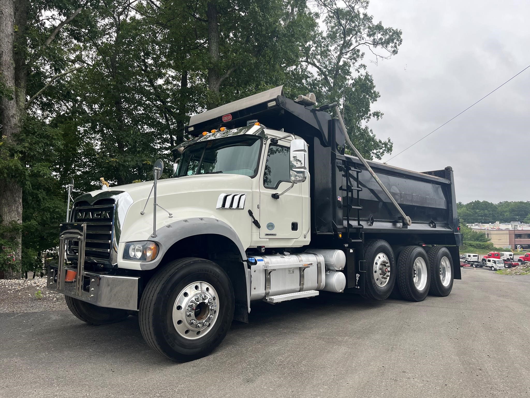 2019 MACK GRANITE 64FR - image 1 of 6