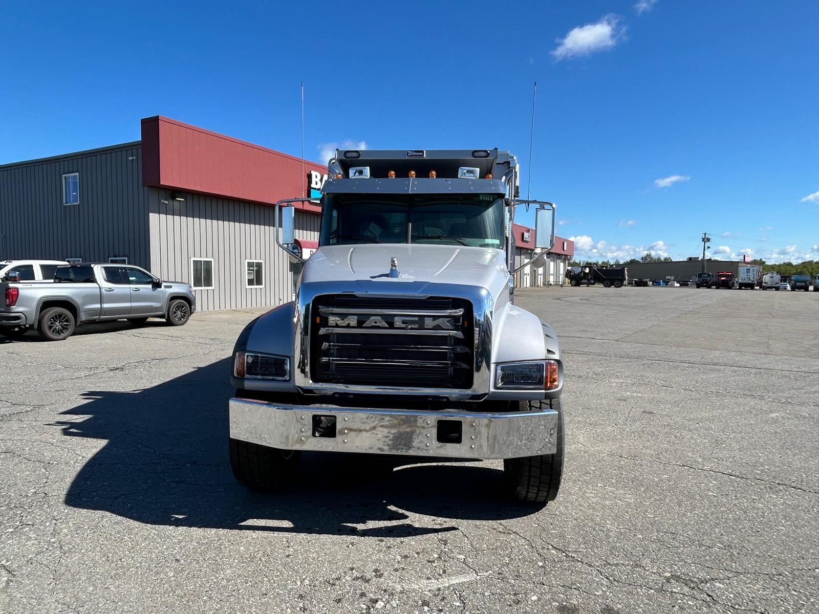 2025 MACK GRANITE 64FR - image 2 of 6