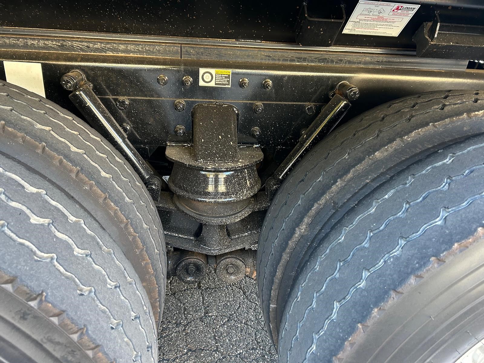2025 KENWORTH T880 - image 4 of 6