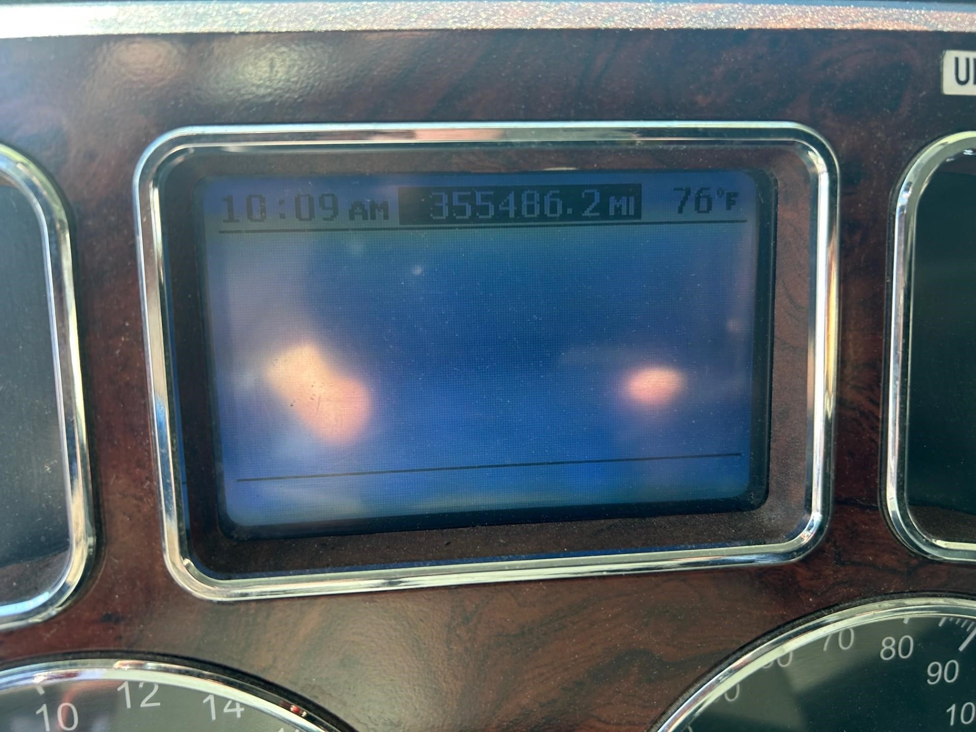 2013 MACK GRANITE GU813 - image 3 of 6