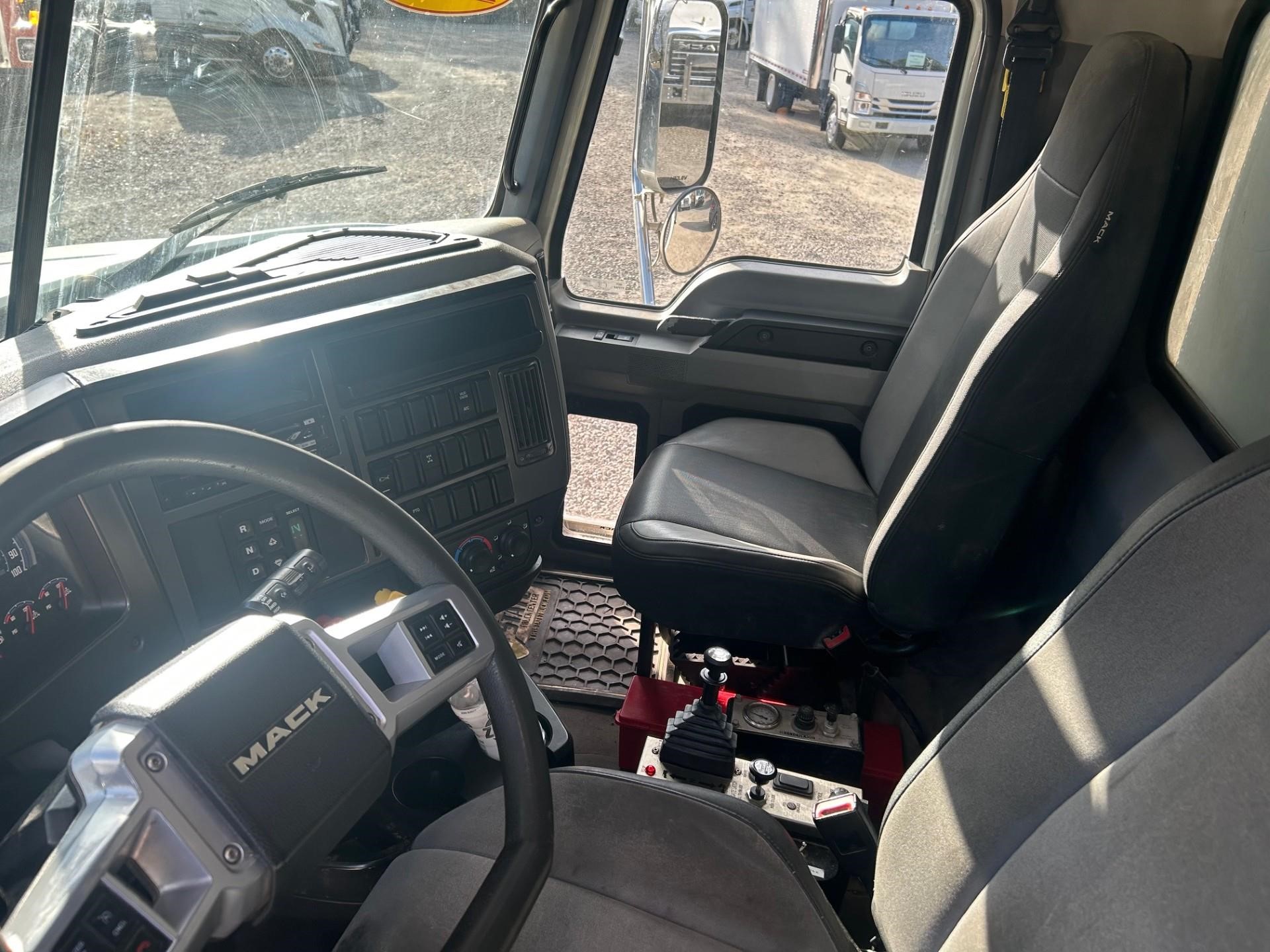 2020 MACK GRANITE 64FR - image 6 of 6