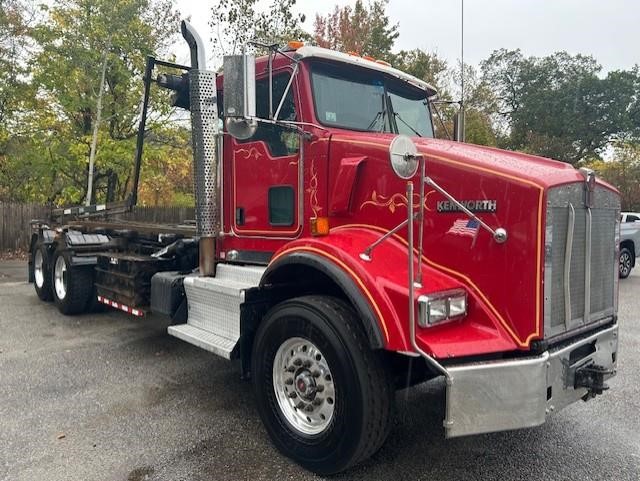 2015 KENWORTH T800 - image 1 of 6