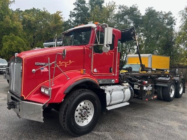 2015 KENWORTH T800 - image 2 of 6