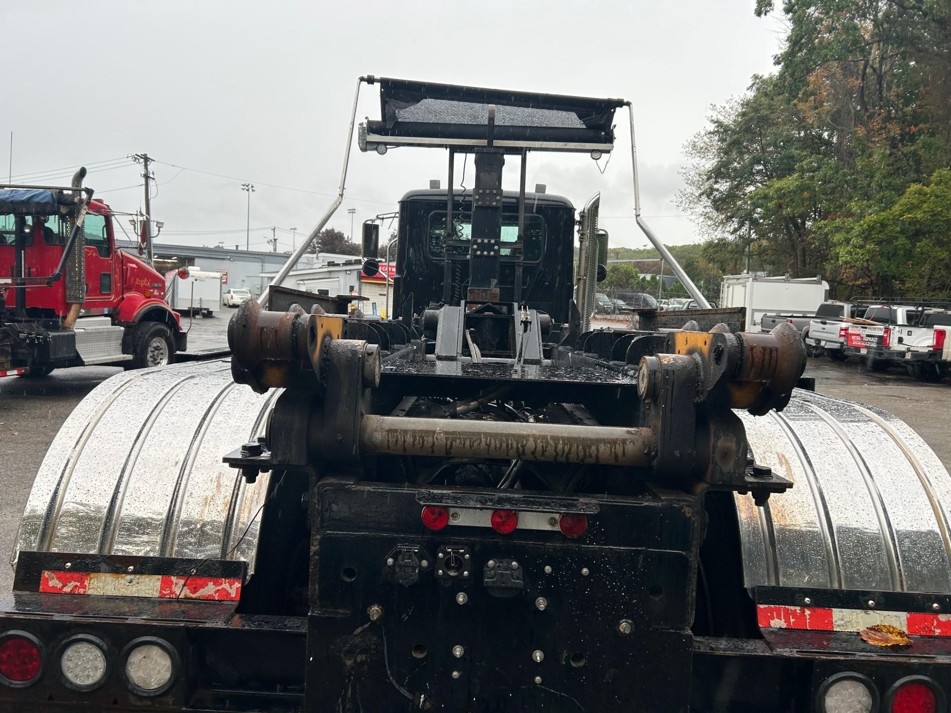 2019 MACK GRANITE 64FR - image 3 of 6