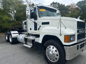2021 MACK PINNACLE 64T 10013348111
