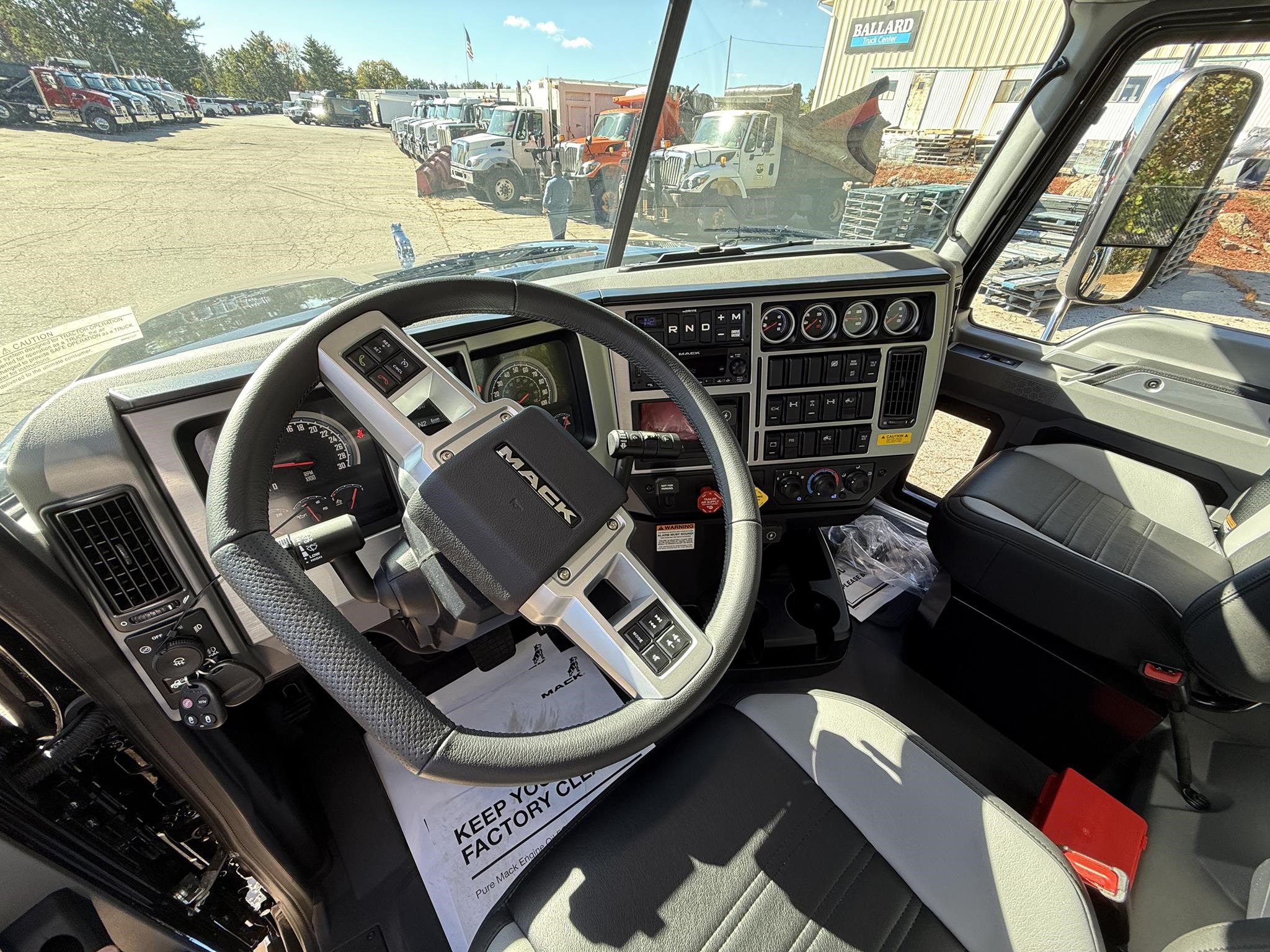 2026 MACK PINNACLE 64T - image 6 of 6