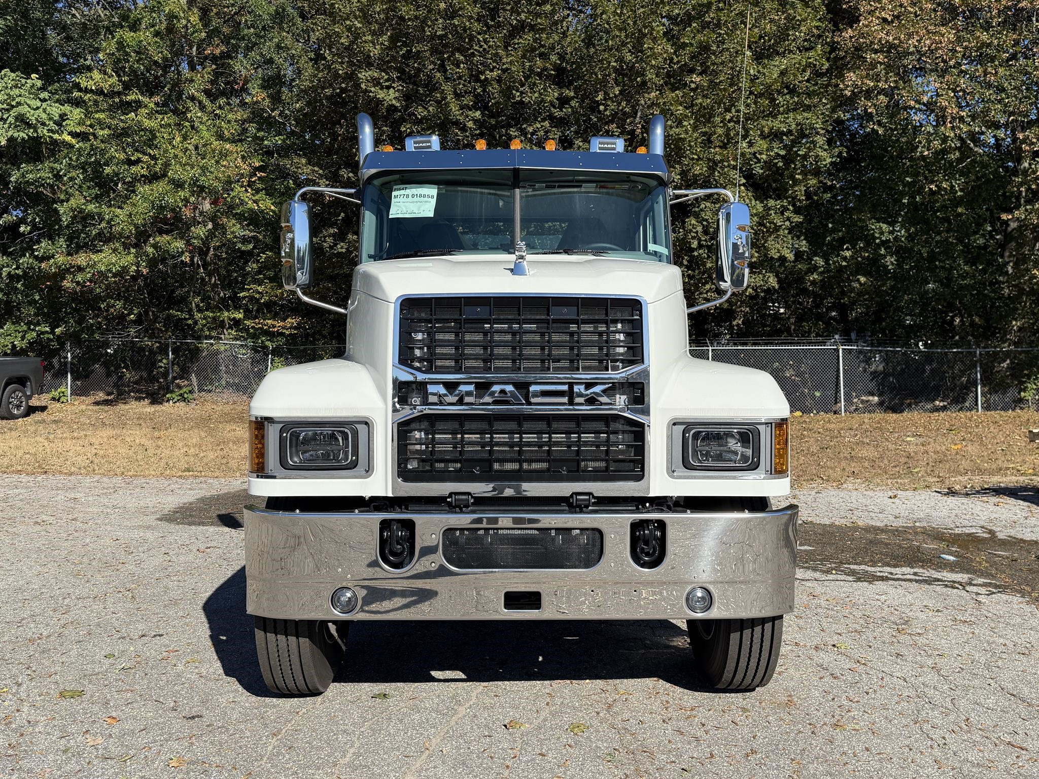 2026 MACK PINNACLE 64T - image 2 of 6