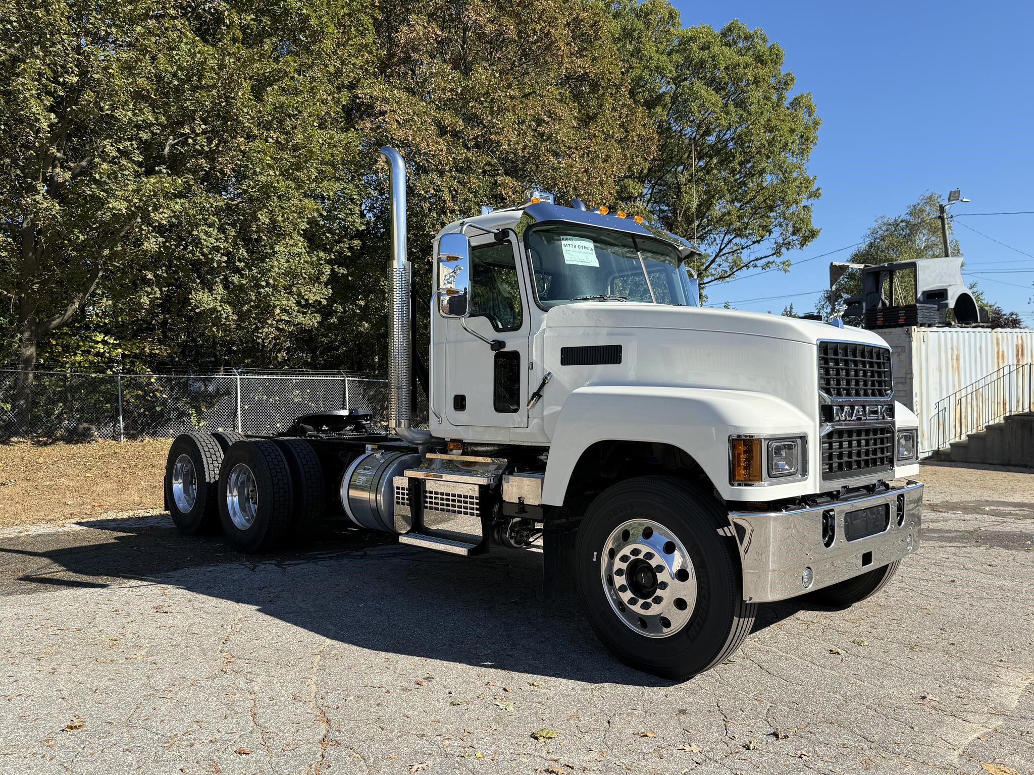 2026 MACK PINNACLE 64T - image 1 of 6