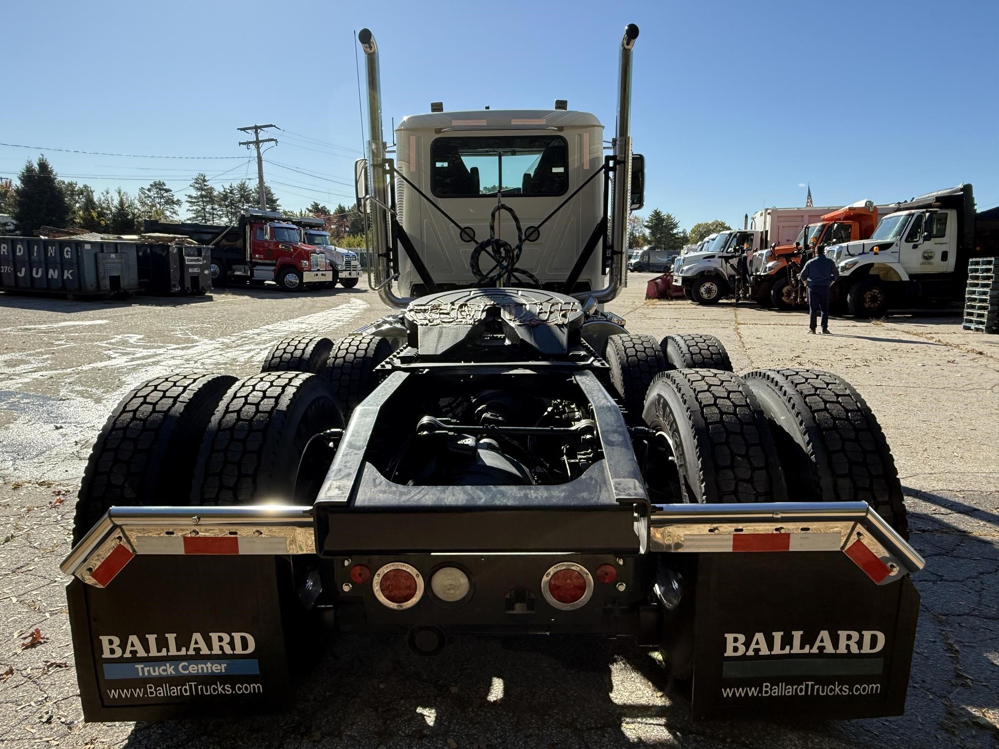 2026 MACK PINNACLE 64T - image 4 of 6