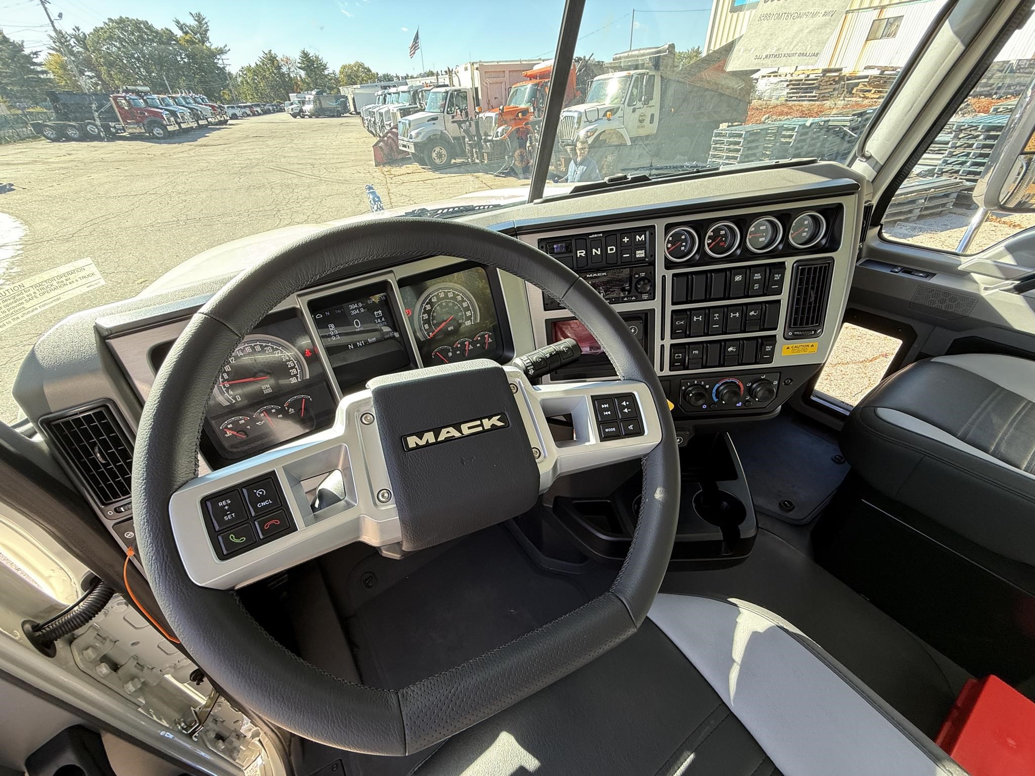 2026 MACK PINNACLE 64T - image 6 of 6