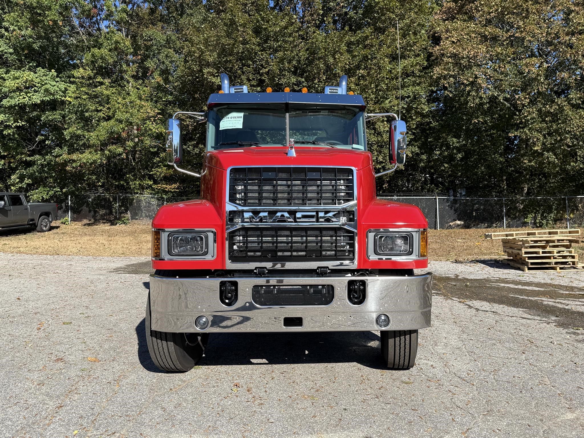 2026 MACK PINNACLE 64T - image 2 of 6