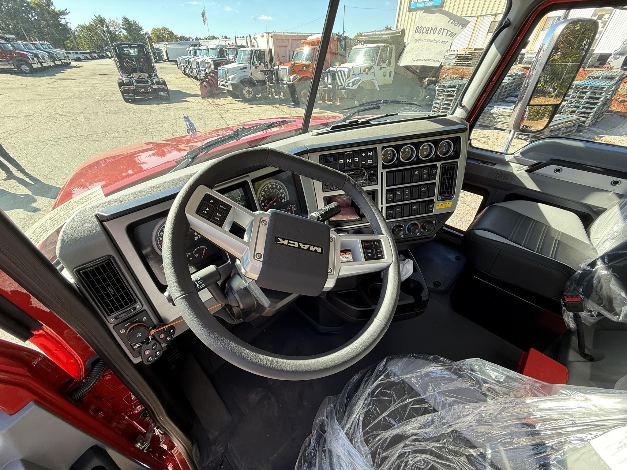 2026 MACK PINNACLE 64T - image 6 of 6