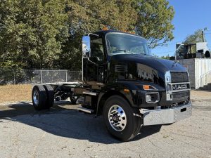 2026 MACK MD7 10013681961
