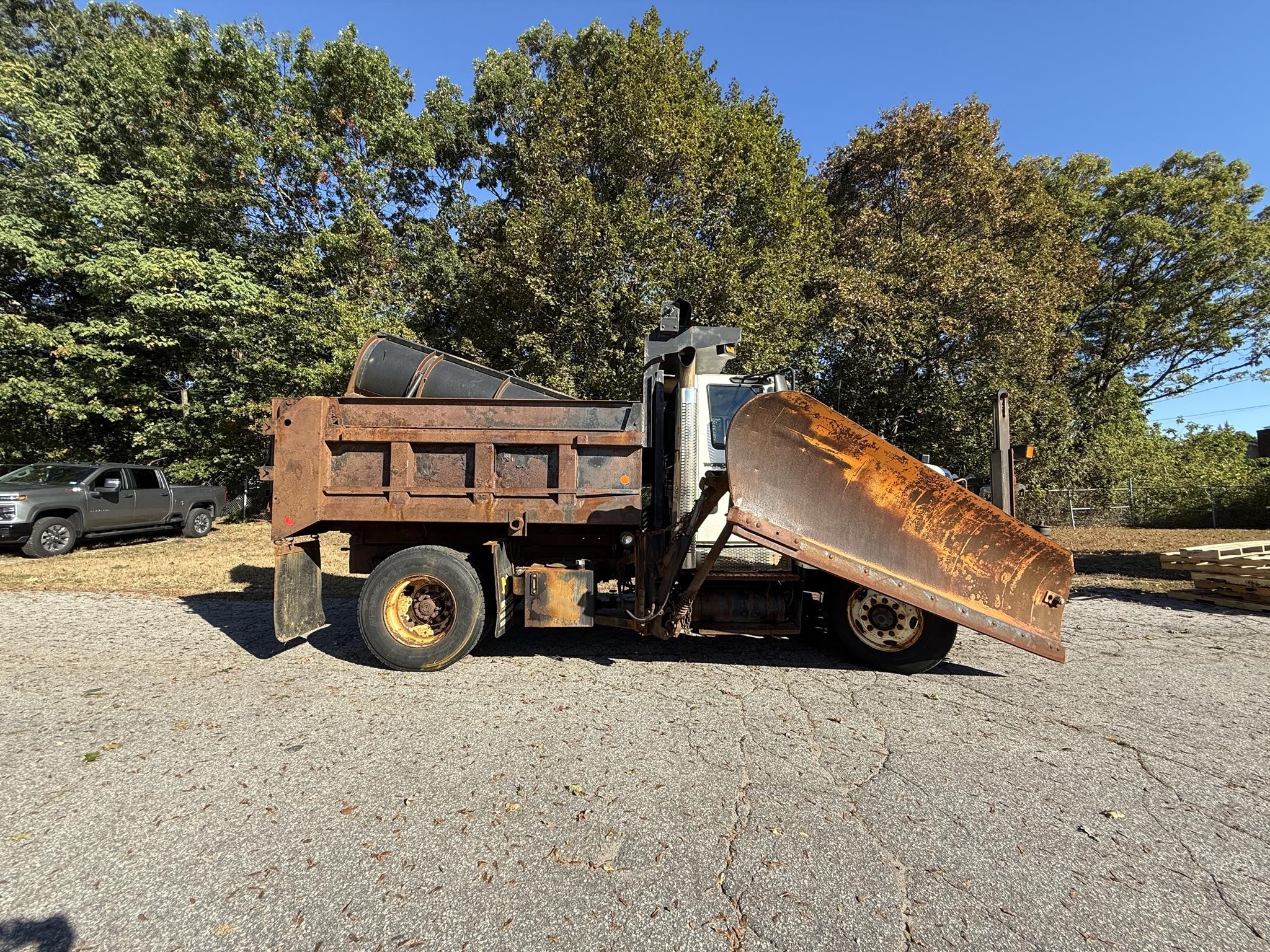 2008 INTERNATIONAL WORKSTAR 7300 - image 3 of 6