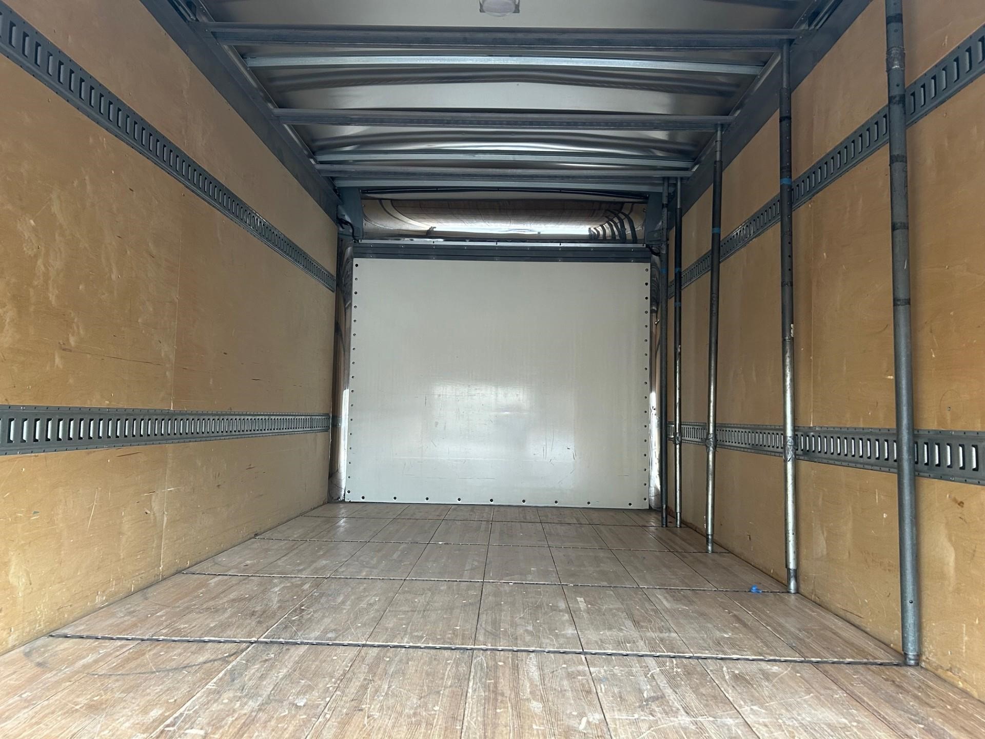 2016 ISUZU NPR HD - image 6 of 6