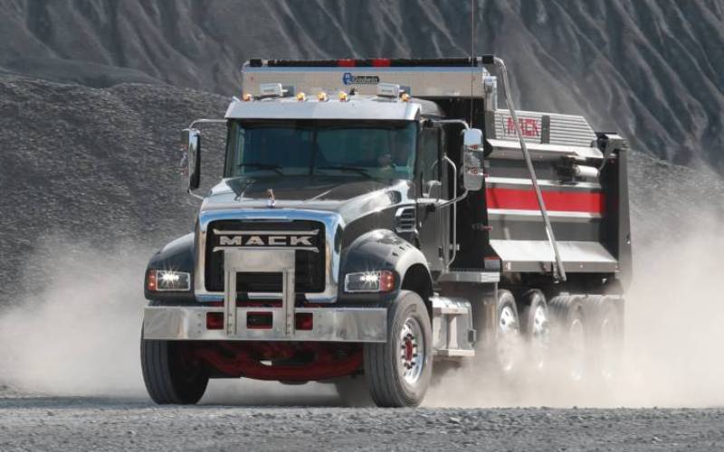 Mack Granite Mack Granite - image 3 of 3