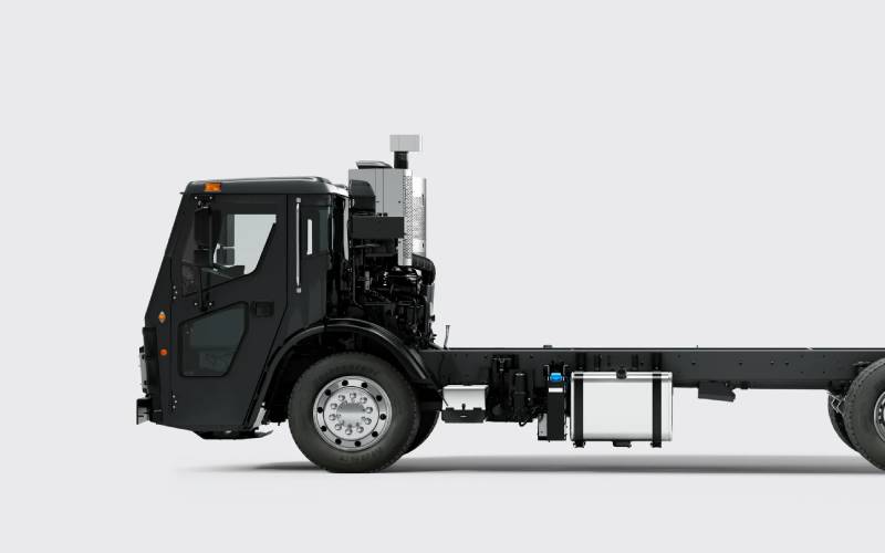 Mack LR Mack LR - image 1 of 3