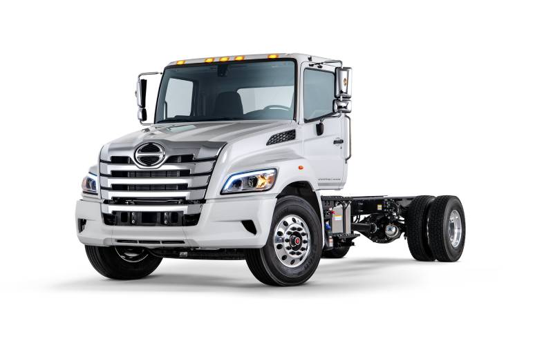 Hino XL7 & XL8 Hino XL7 & XL8 - image 2 of 2