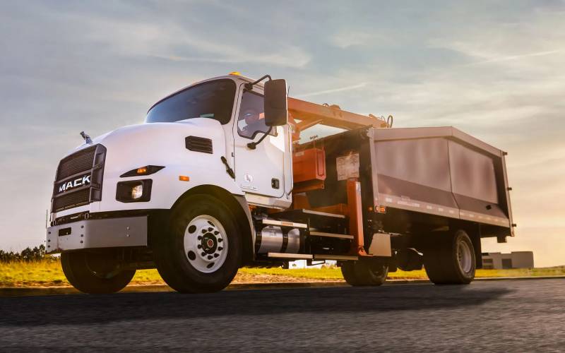 Mack MD Series Mack MD Series - image 3 of 4