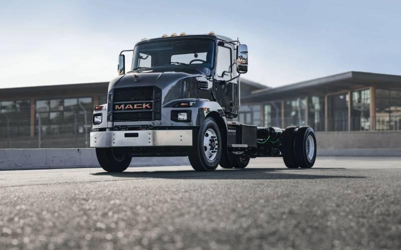 Mack MD Electric Mack MD Electric - image 4 of 4