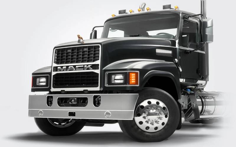 Mack Pinnacle Mack Pinnacle - image 3 of 3